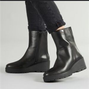 andrea Sleek Black Heeled Boots for Women